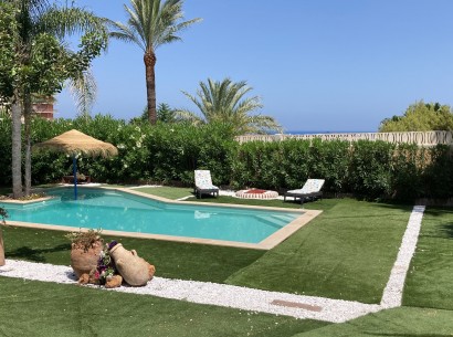 Sale - Villa -
Denia