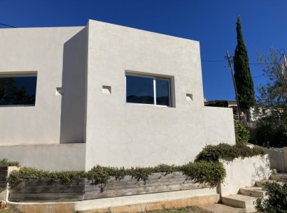 Sale - Villa -
Denia