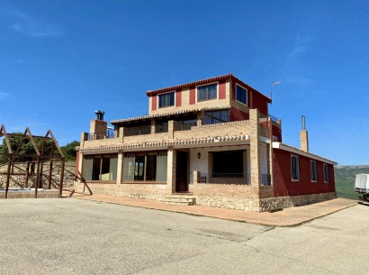 Resale - Finca / Country Property -
Ayora - Valencia