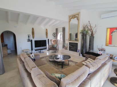 Resale - Villa -
Benissa - San Jaime