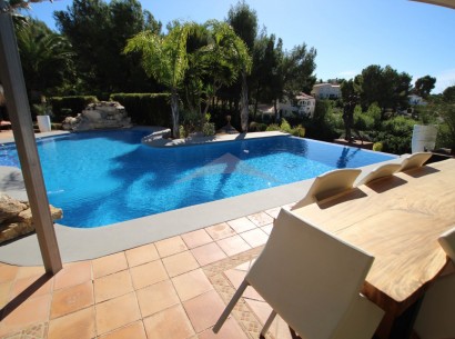 Resale - Villa -
Benissa - San Jaime