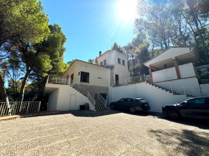 Resale - Villa -
Denia - Las Rotas
