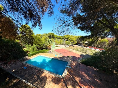 Resale - Villa -
Denia - Las Rotas