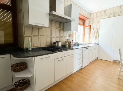 Resale - Villa -
Denia - Las Rotas
