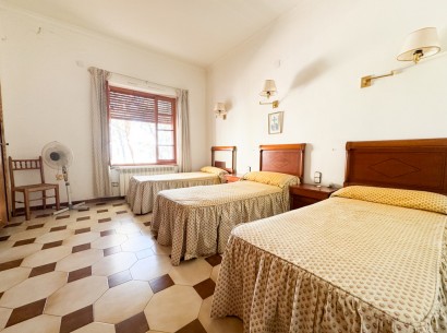 Resale - Villa -
Denia - Las Rotas