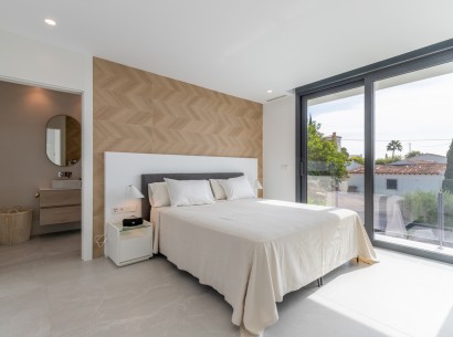 Resale - Villa -
Benissa