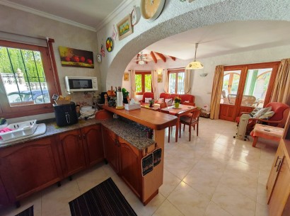Resale - Villa -
Benitachell - Les Fonts