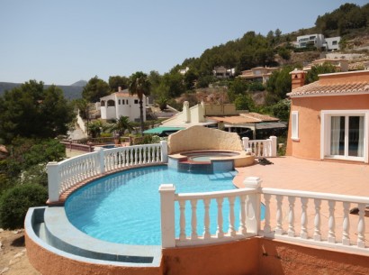 Sale - Villa -
Jávea - Tosalet