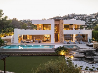 Sale - Villa -
Moraira - Pinar del Advocat