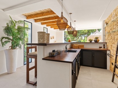 Sale - Villa -
Moraira - Pinar del Advocat