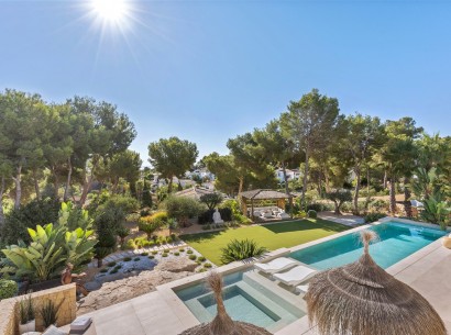Sale - Villa -
Moraira - Pinar del Advocat