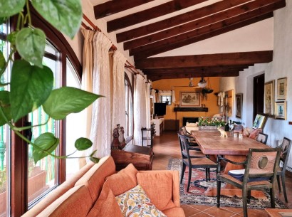 Venta - Finca -
Teulada