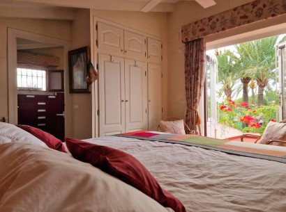 Venta - Finca -
Teulada