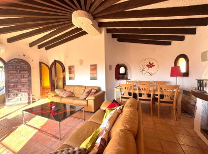 Sale - Chalet -
Benissa - Montemar