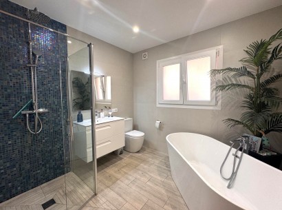 Sale - Chalet -
Benissa - Montemar