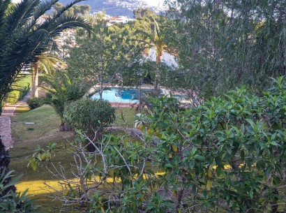 Sale - Bungalow -
Moraira - Pinar de l’Advocat