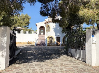 Venta - Villa -
Benissa