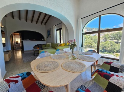 Sale - Villa -
Benissa - Montemar