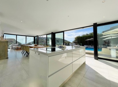Sale - Villa -
Moraira - La Arnella