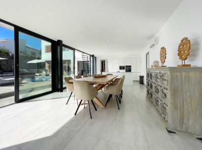 Sale - Villa -
Moraira - La Arnella
