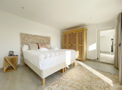Sale - Villa -
Moraira - La Arnella