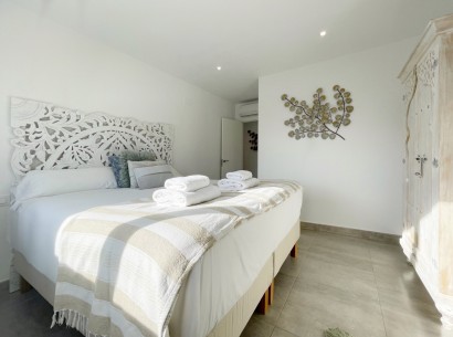 Sale - Villa -
Moraira - La Arnella