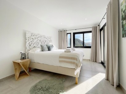 Sale - Villa -
Moraira - La Arnella