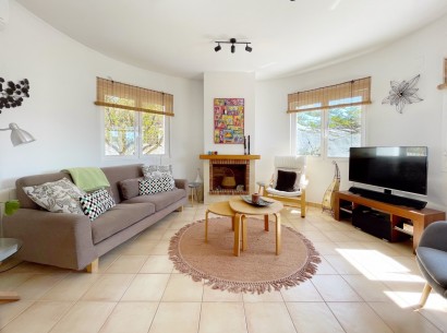 Sale - Villa -
Jalón