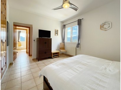 Sale - Villa -
Jalón