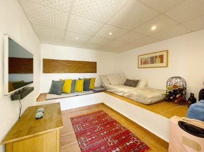 Sale - Villa -
Jalón