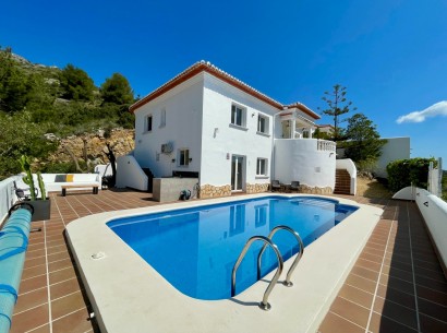 Sale - Villa -
Jalón