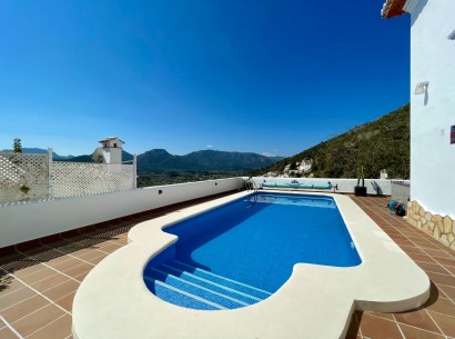 Sale - Villa -
Jalón