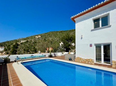 Sale - Villa -
Jalón