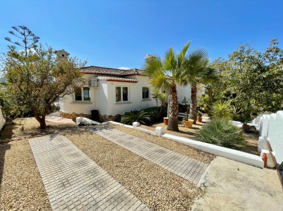 Sale - Villa -
Jalón