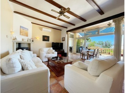 Sale - Villa -
Moraira - Pla de Mar