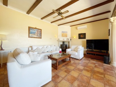 Sale - Villa -
Moraira - Pla de Mar