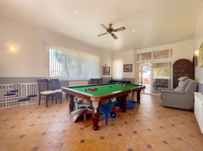 Sale - Villa -
Moraira - Pla de Mar