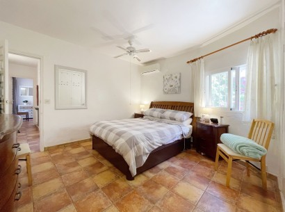 Sale - Villa -
Moraira - Pla de Mar