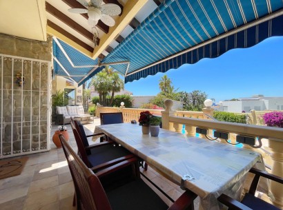 Sale - Villa -
Moraira - Pla de Mar