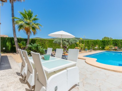 Sale - Villa -
Benitachell