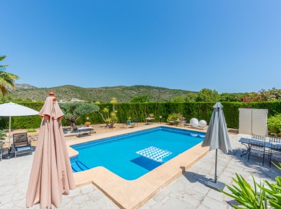 Sale - Villa -
Benitachell