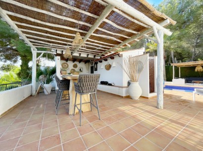 Revente - Villa -
Moraira - Benimeit