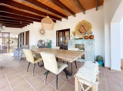 Revente - Villa -
Moraira - Benimeit