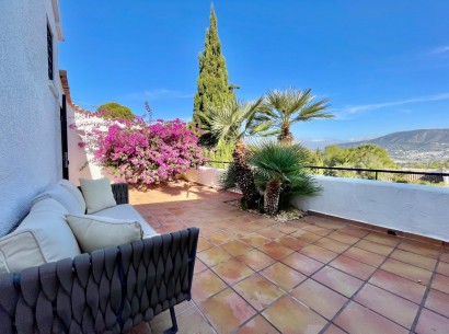 Revente - Villa -
Moraira - Benimeit