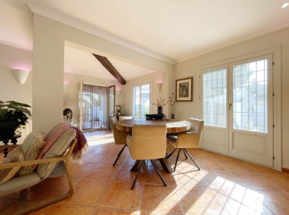 Revente - Villa -
Moraira - Benimeit