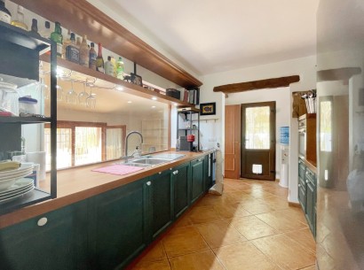 Revente - Villa -
Moraira - Benimeit