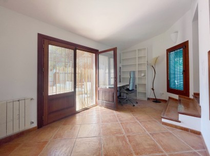 Revente - Villa -
Moraira - Benimeit