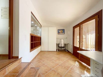 Revente - Villa -
Moraira - Benimeit