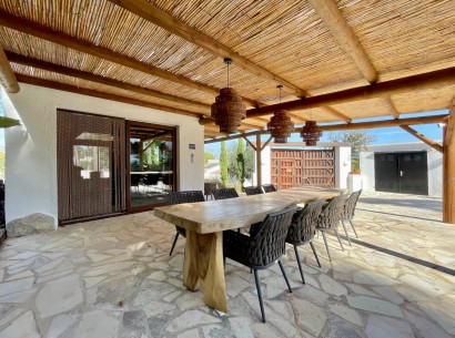 Revente - Villa -
Moraira - Benimeit