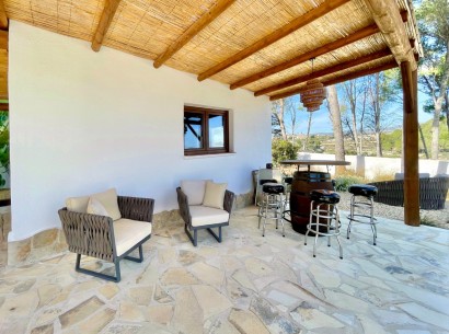 Revente - Villa -
Moraira - Benimeit